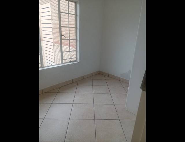 2 BEDROOM APARTMENT FOR SALE IN WATERKLOOF